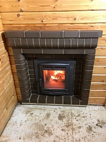 Монтаж банной печи Prometall Атмосфера L с дымоходом Magma