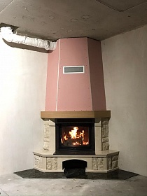 Монтаж чугунной каминной топки Jotul I18 Panorama BBE с дымоходом Schiedel UNI